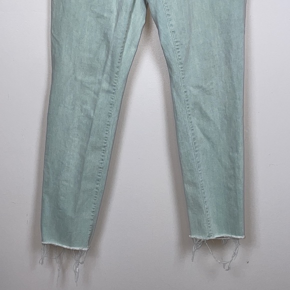 ❤️‍🔥 Universal Threads Size 10/30 R Jeans - Picture 3 of 7